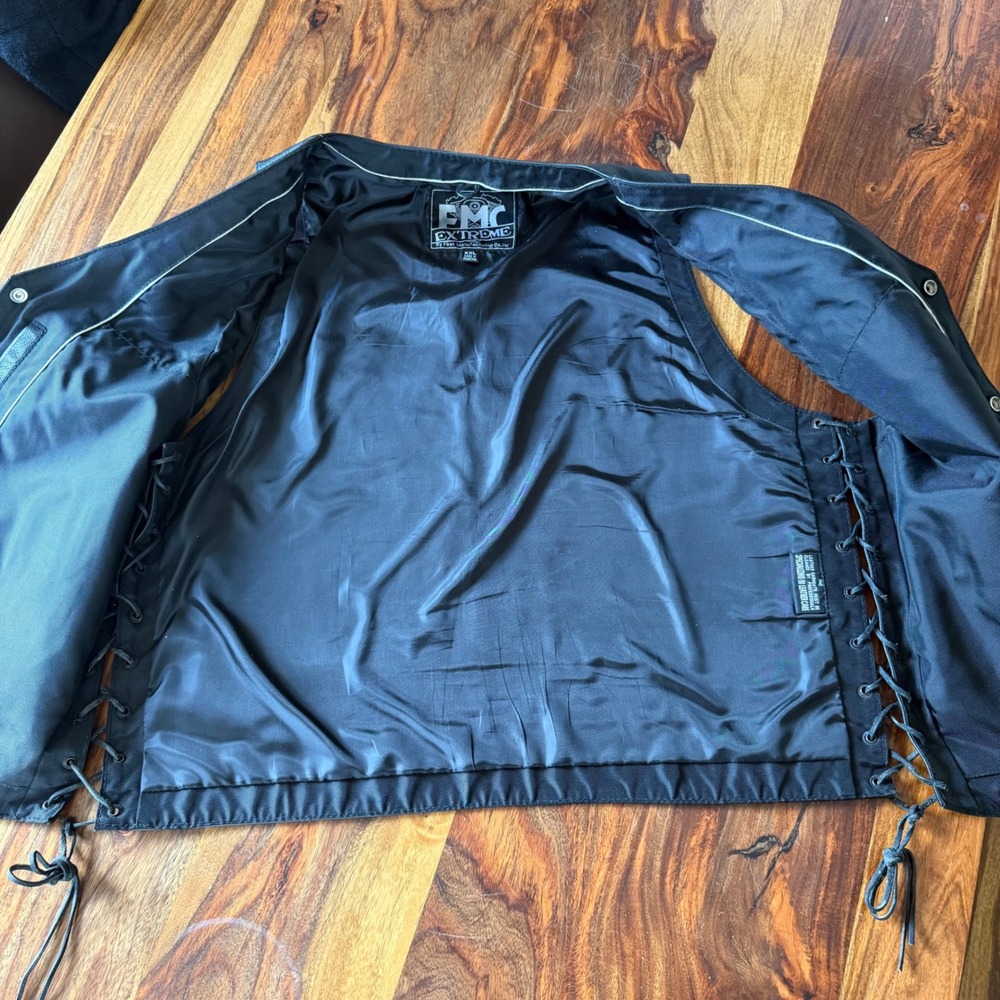FMC Extreme Mens Black Leather Biker Vest Buffalo Nickel Snaps Side Lace XXL - Picture 11 of 11